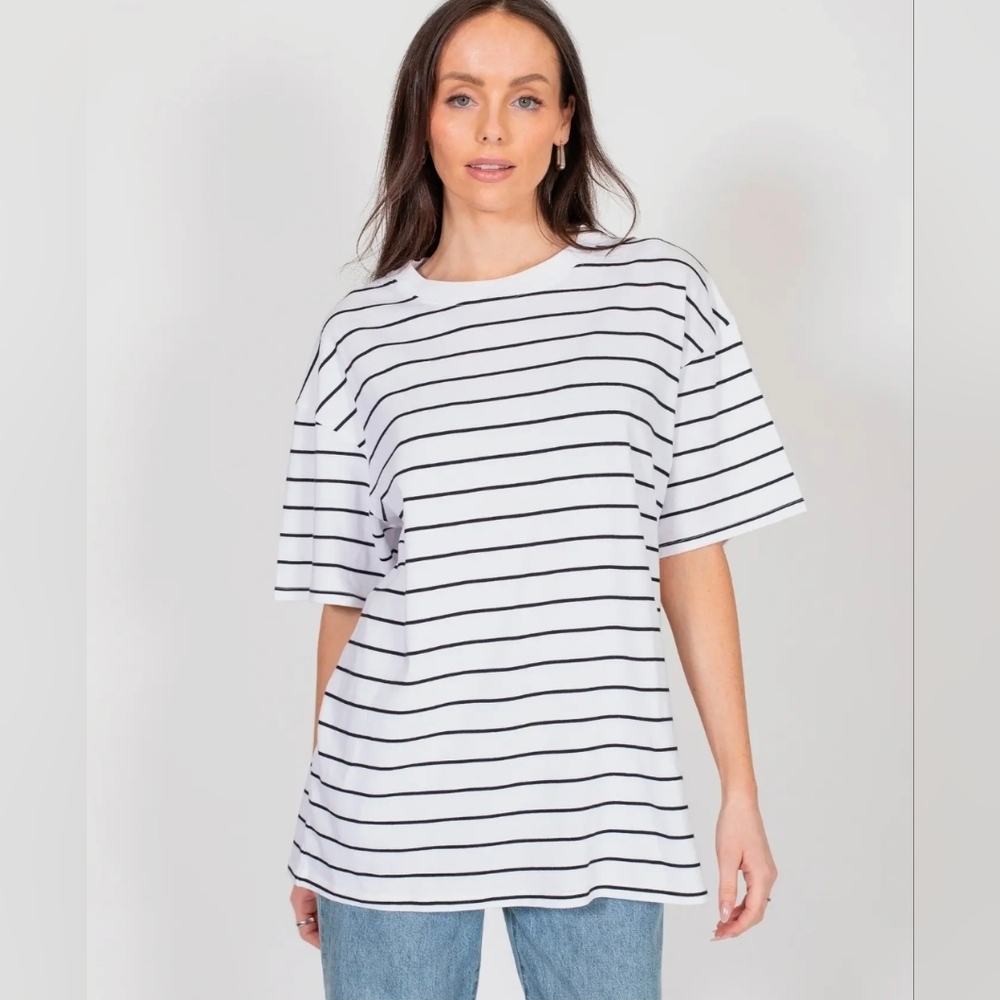SOLDBrunette The Label Oversized Boxy Tee